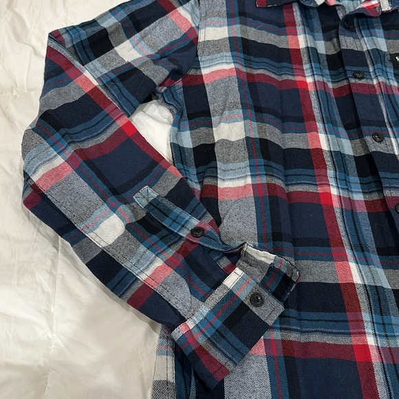 Stoic, lightweight flannel size medium - Picture 3 of 6